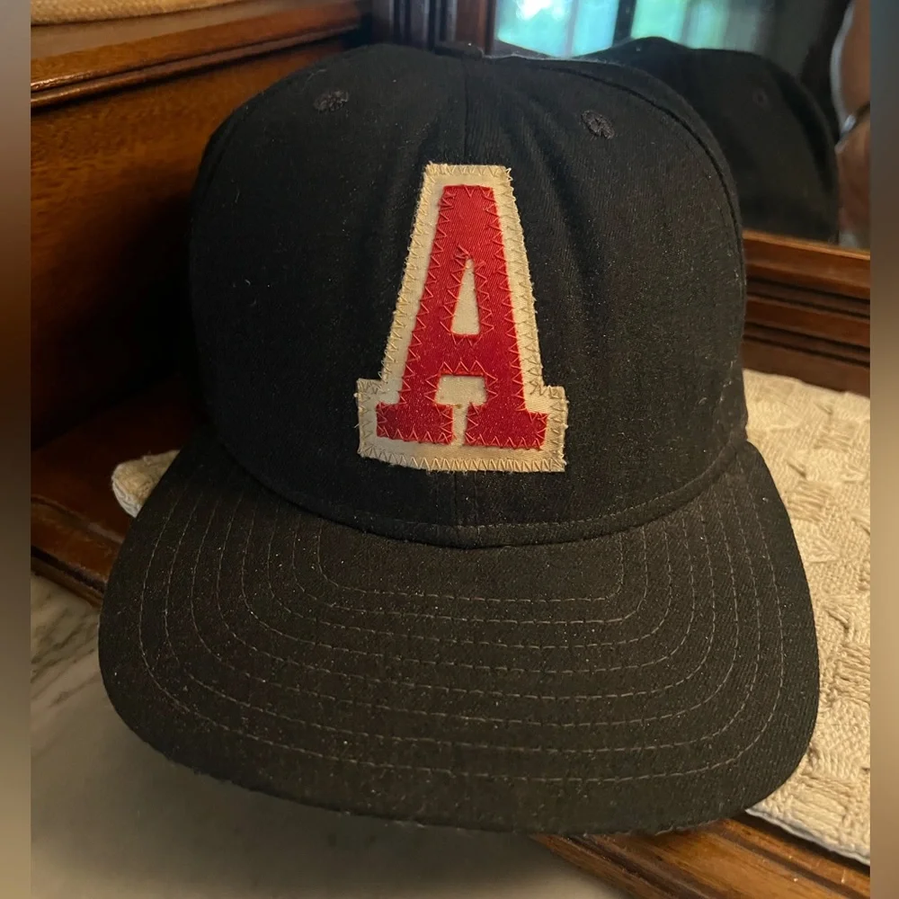 NEW ERA‎ *Vintage* MLB Oakland Athletics A's Single Stitch Snapback Baseball Hat